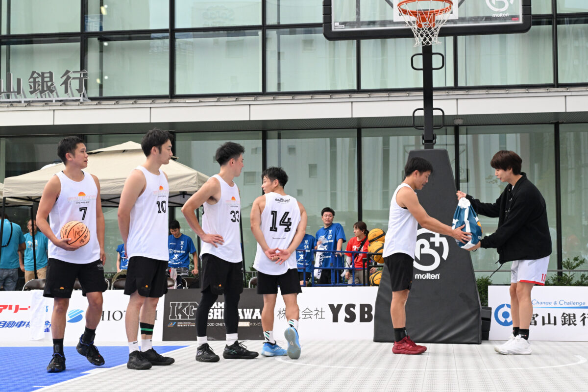 バスケットボールプロショップ ヨシエスポーツ